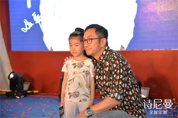 詩尼曼兩城開業(yè)，金庸武俠過招大打出手！