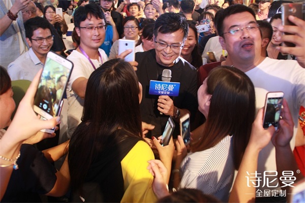 詩尼曼兩城開業(yè)，金庸武俠過招大打出手！